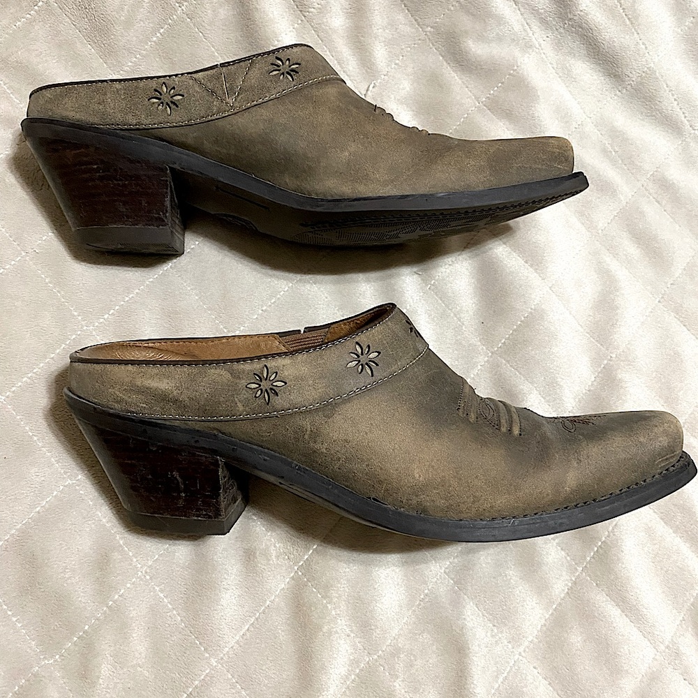 ARIAT _ Leather Boots , Booties